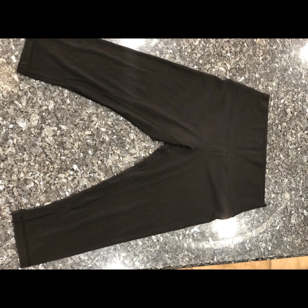 Lululemon cropped leggings